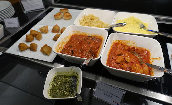 British-Airways-Lounge-Singapore - 28