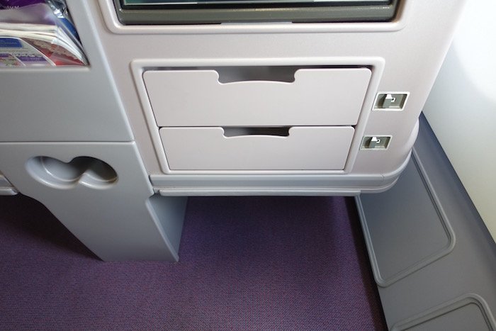 China-Airlines-Business-Class-A330 - 9
