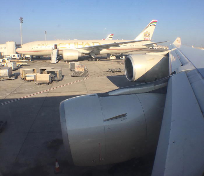 Etihad-Business-Class-A340 - 29