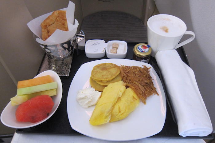 Etihad-Business-Class-A340 - 48