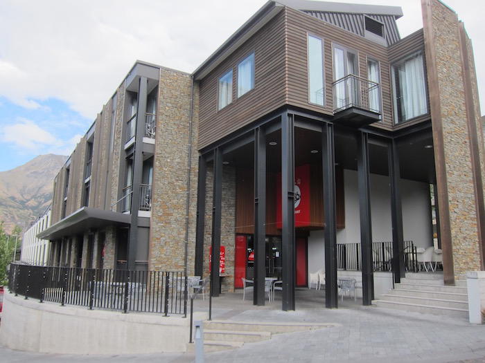 Hilton-Queenstown - 2