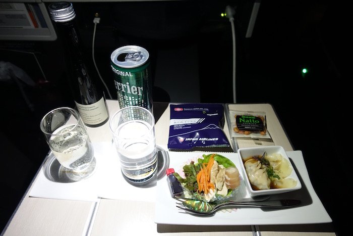 Japan-Airlines-Business-Class-767 - 48