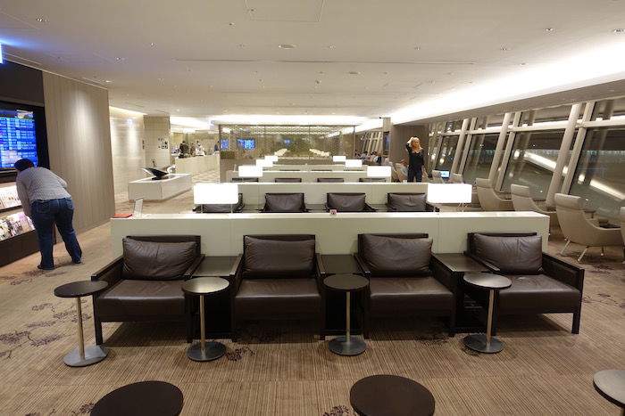 Japan-Airlines-Lounge-Tokyo-Haneda - 14