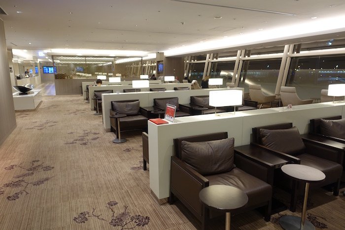 Japan-Airlines-Lounge-Tokyo-Haneda - 15