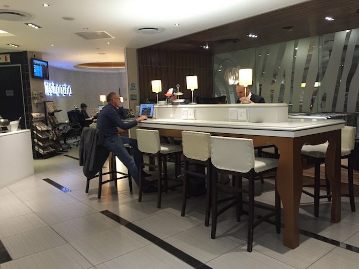 Johannesburg-Airport-Lounge - 12