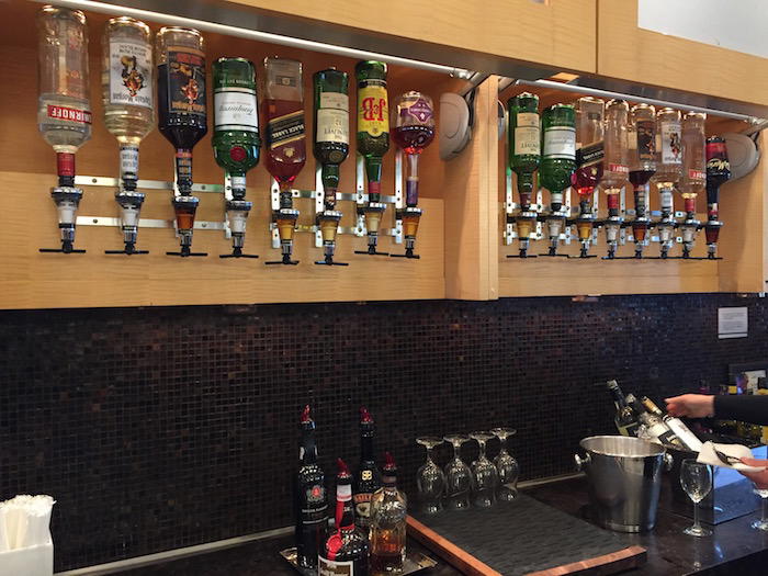 Maple-Leaf-Lounge-Toronto - 10