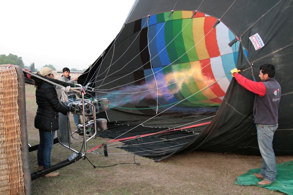 Mexico-City-Pyramids-Balloon-02