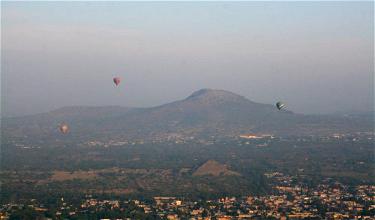 Hot Air Ballooning Over Teotihuacán