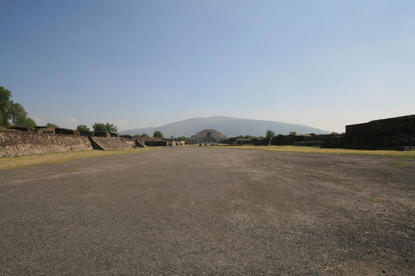 Pyramids-Teotihuacan-02
