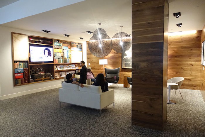 Amex-Centurion-Lounge-Houston - 10