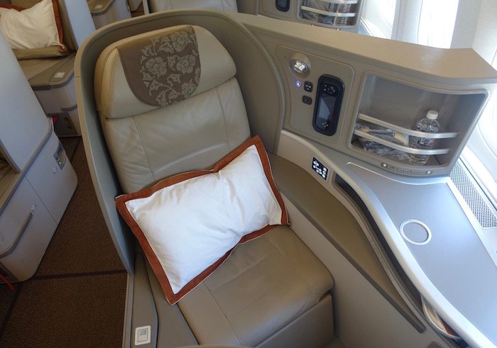 China-Eastern-777-Business-Class - 2