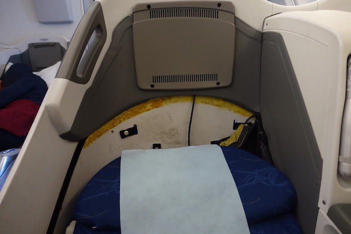 China-Eastern-A330-Business-Class - 56