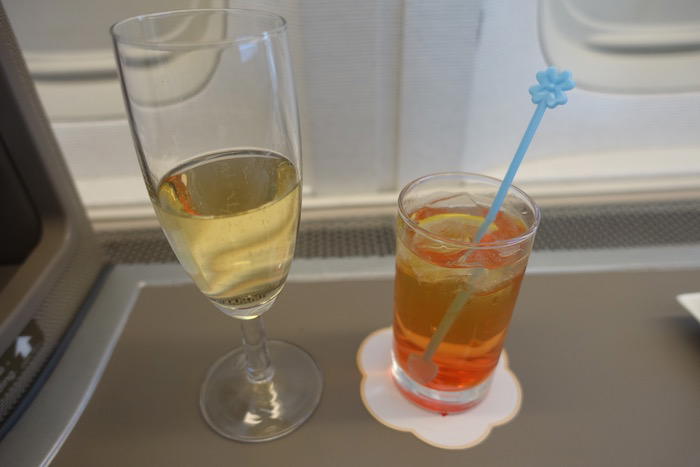 China-Eastern-Business-Class-777 - 25