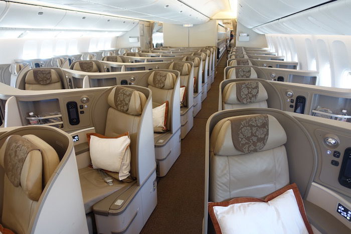 China-Eastern-Business-Class-777 - 4