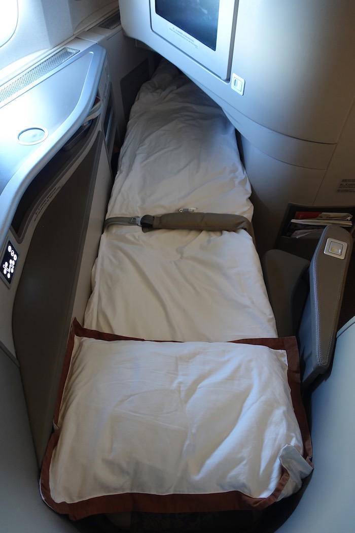 China-Eastern-Business-Class-777 - 88