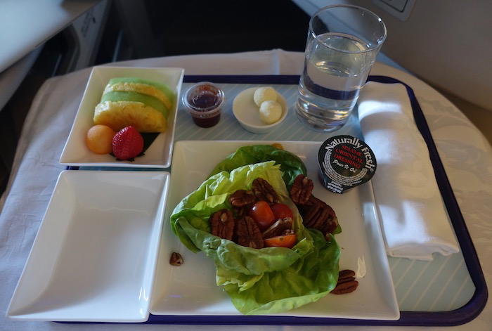 China-Eastern-Business-Class-777 - 92