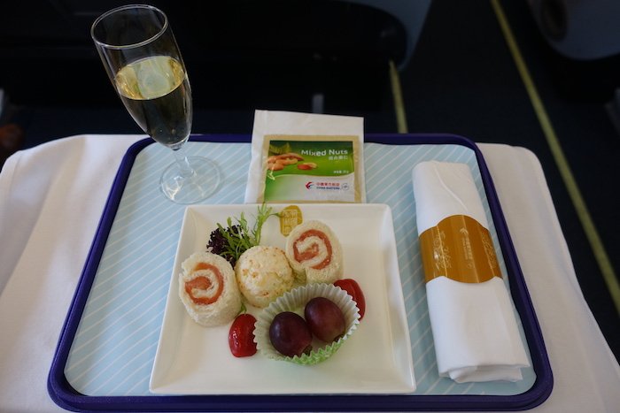 China-Eastern-Business-Class-Food