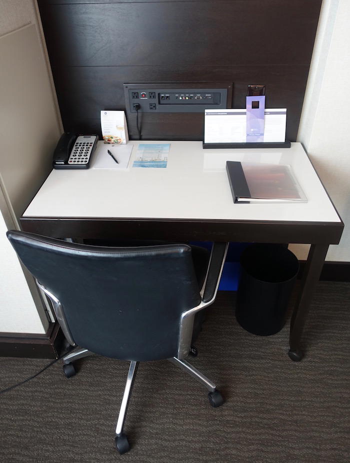 Hyatt-Regency-Toronto - 13