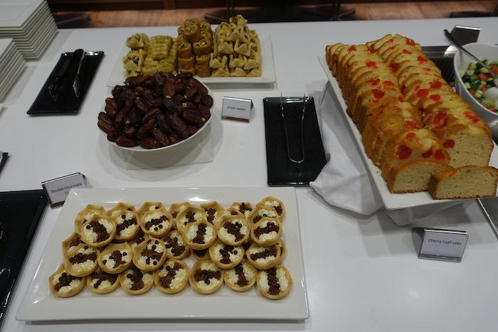 Oryx-Lounge-Doha-Airport - 19