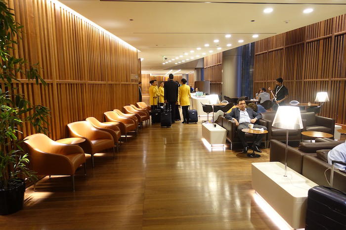 Oryx-Lounge-Doha-Airport - 8