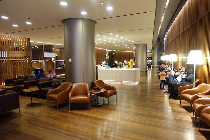 Oryx-Lounge-Doha-Airport - 9
