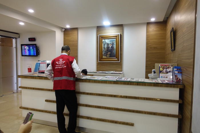 Royal-Air-Maroc-Lounge-Casablanca - 11
