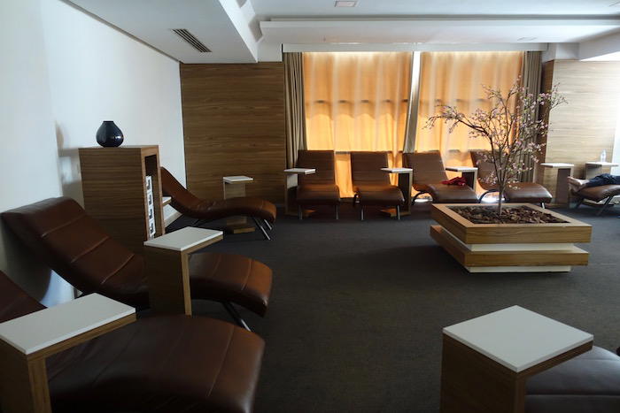 Royal-Air-Maroc-Lounge-Casablanca - 20
