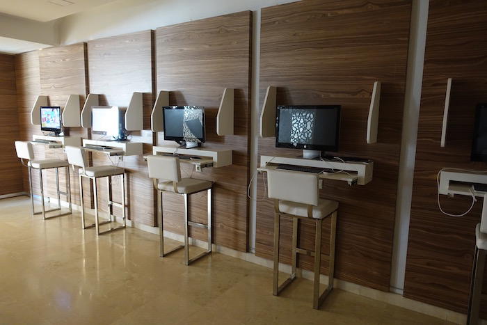 Royal-Air-Maroc-Lounge-Casablanca - 21