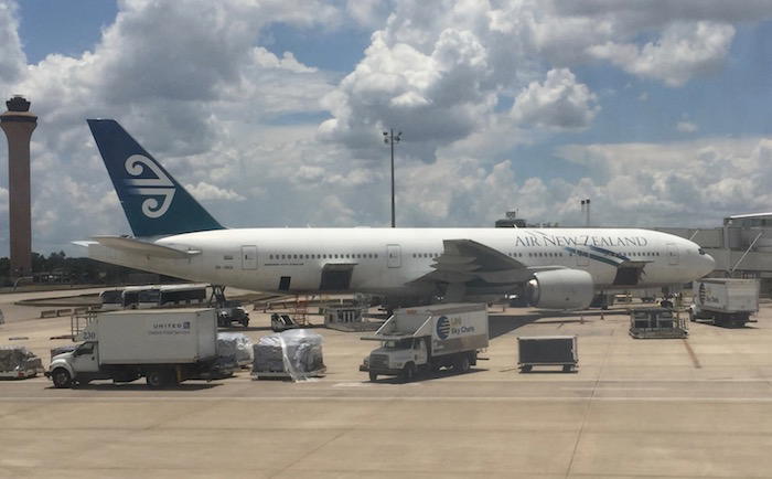 Singapore-First-Class-777 - 104