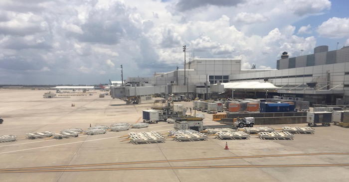Singapore-First-Class-777 - 105