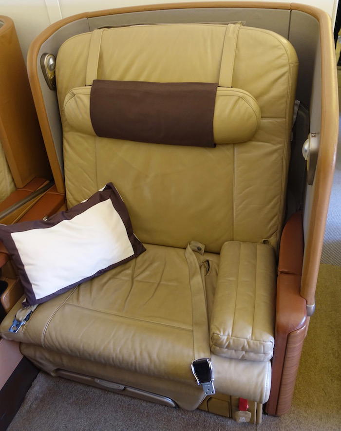Singapore-First-Class-777 - 3