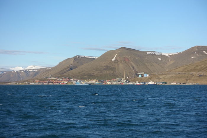 Svalbard-Midnight-Sun