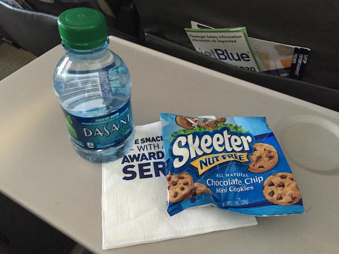 JetBlue-A320-Economy - 7