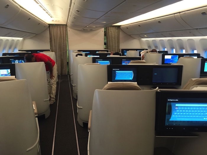 Saudia-777-Business-Class-1