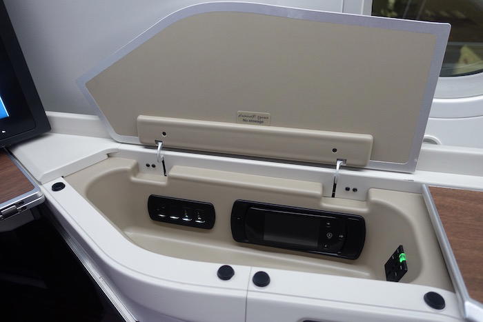 Saudia-787-Business-Class - 9