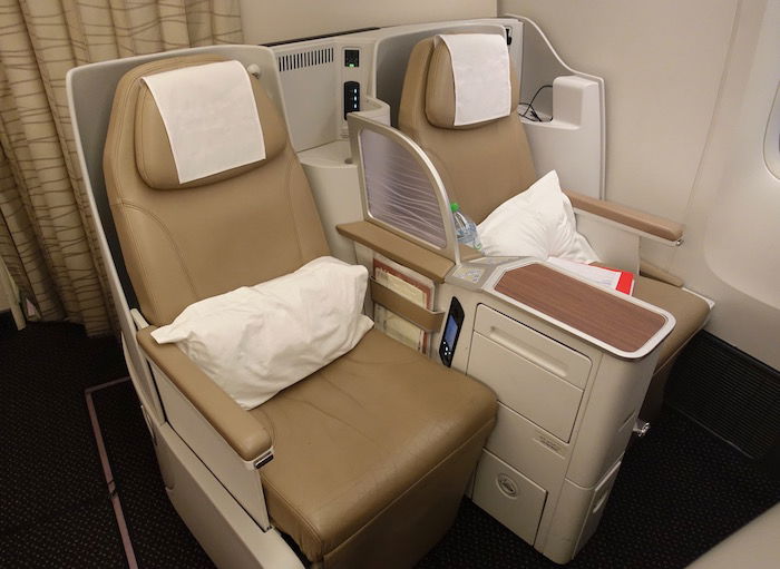 Saudia-Business-Class-777 - 70