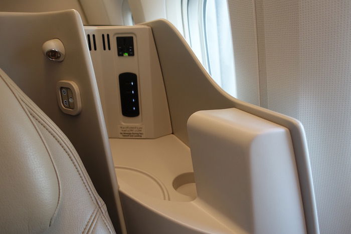 Saudia-Business-Class-777 - 8