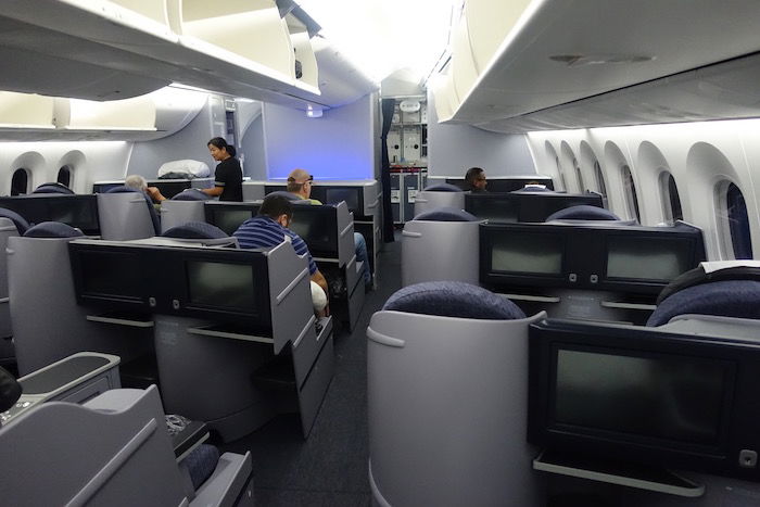 United-787-Business-Class - 1