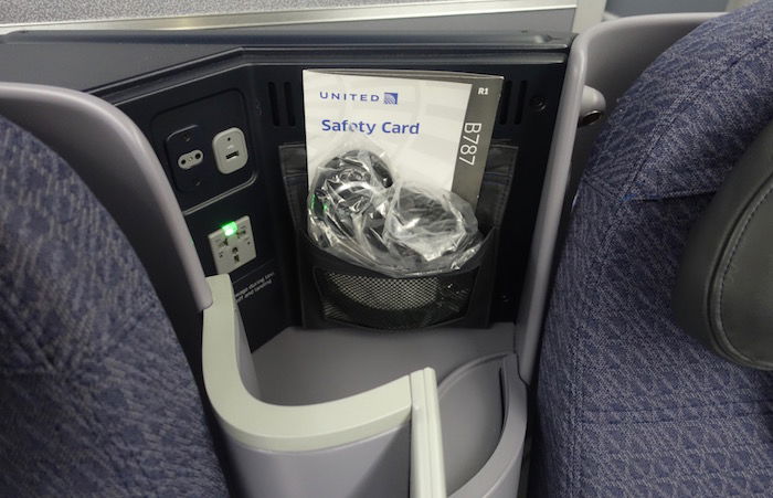 United-787-Business-Class - 5