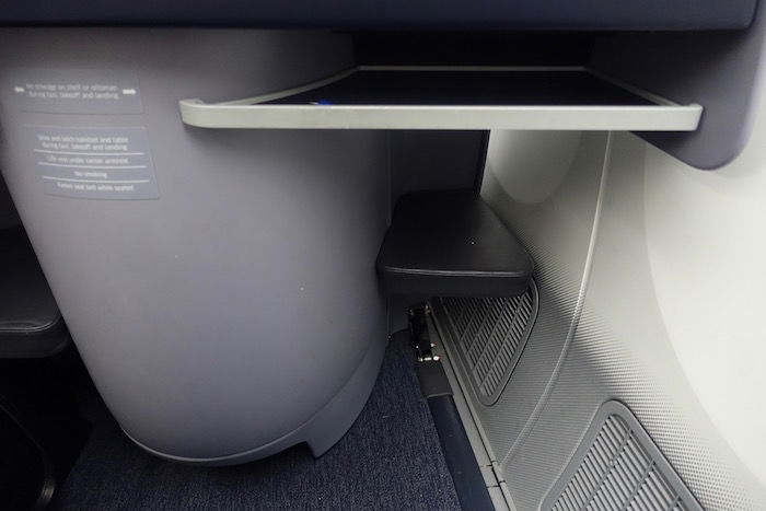 United-787-Business-Class - 6