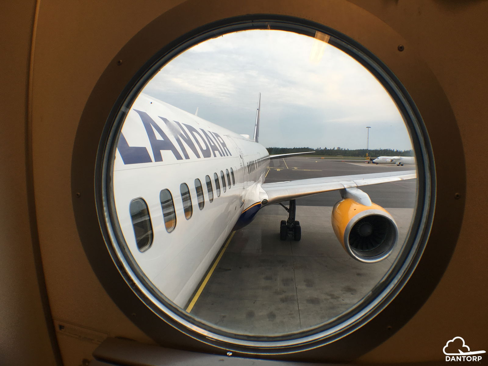 icelandair757atGOT2