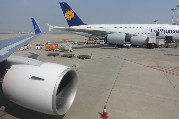air-astana-business-class-767-20