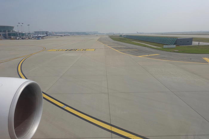 air-astana-business-class-767-30
