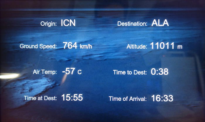 air-astana-business-class-767-83