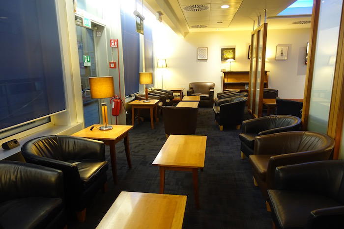 British-Airways-Lounge-Rome - 11