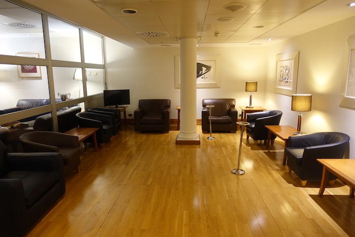 British-Airways-Lounge-Rome - 12