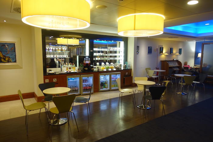 British-Airways-Lounge-Rome - 8