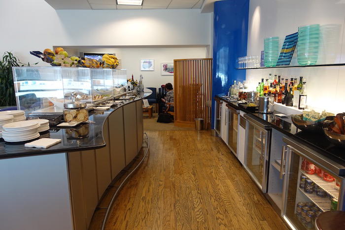 British-Airways-Lounge-San-Francisco - 16