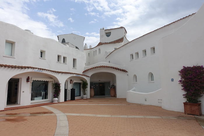 Hotel-Romazzino-Porto-Cervo - 1