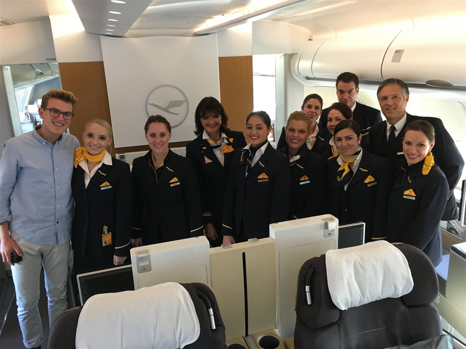 Lufthansa cabin crew 2